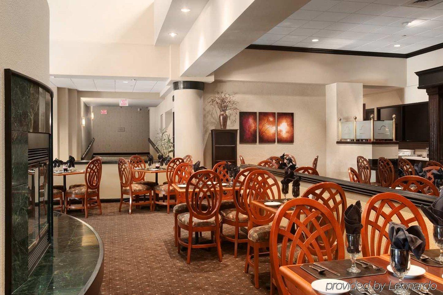 Doubletree Suites By Hilton Dayton/Майамисберг Ресторан фото